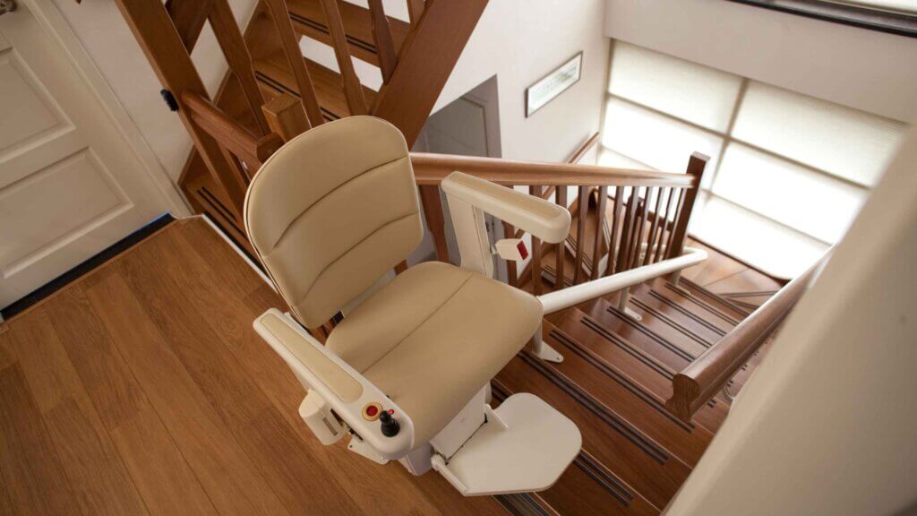 Dispositivo per l'abbattimento delle barriere architettoniche