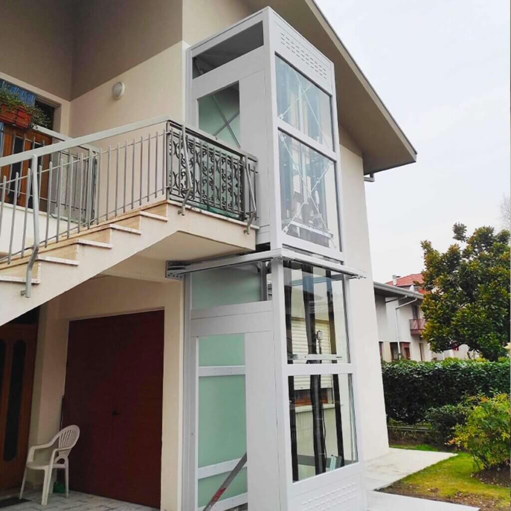 Miniascensore esterno per utenti in carrozzina