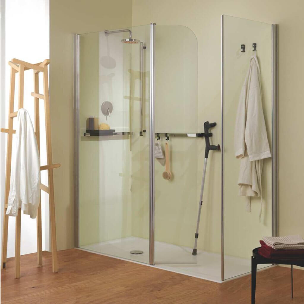 Doccia a filo pavimento per disabili