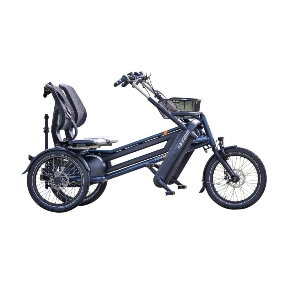 Tricicletta tandem per due persone affiancate
