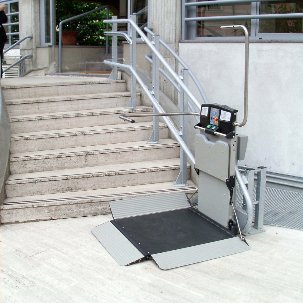 servoscala-a-piattaforma-scala-curva-artira-11