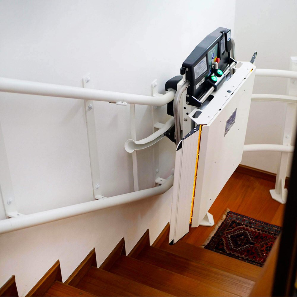 servoscala-a-piattaforma-scala-curva-artira-5